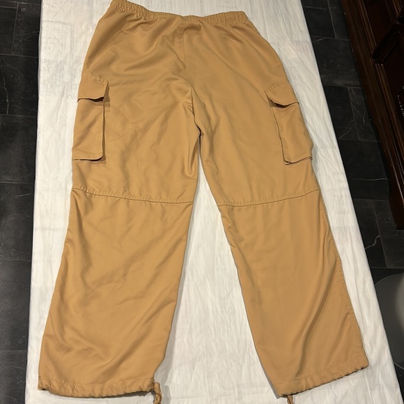 Adjustable draw string cargo pants - Picture 3 of 5